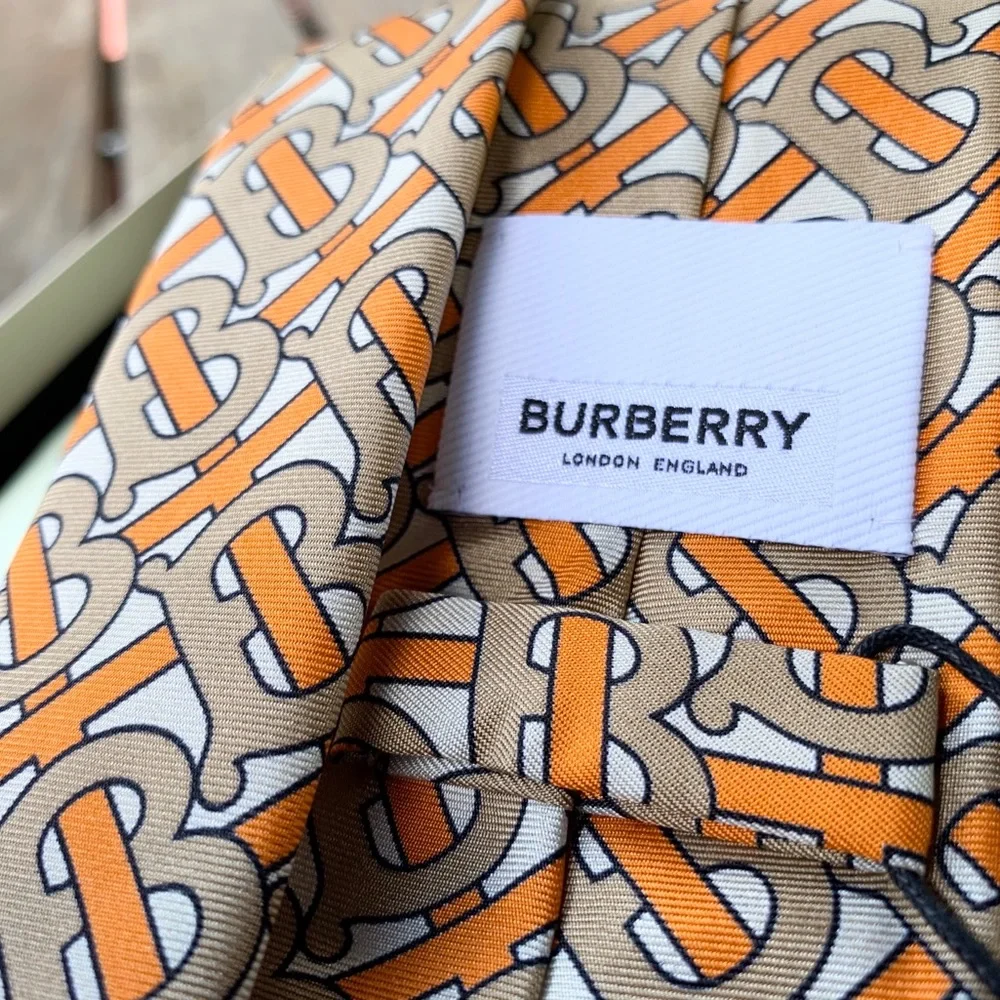 🔥TB MONOGRAM🔥💯🆕HOUSE OF BURBERRY SIGNATURE MOTIF PRINT TIE🔥 - Picture 5 of 16